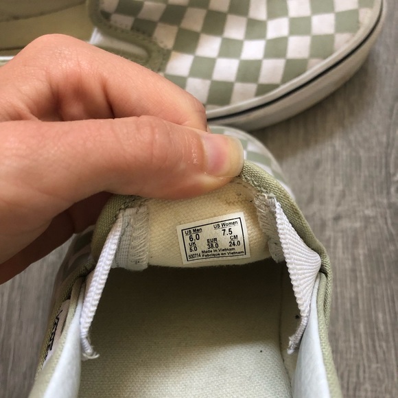 VANS - Picture 3 of 3